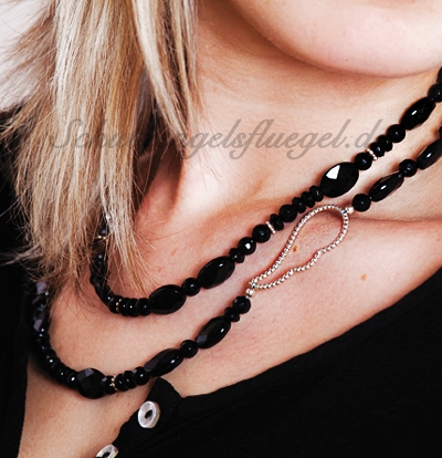 Collier Deluxe ''Black Beauty'' lang<br>mit Anhänger einflügelig silber Größe L